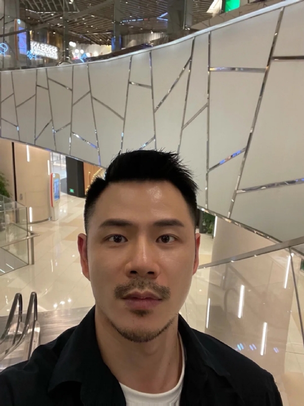 陈的第一张照片--基隆交友中心