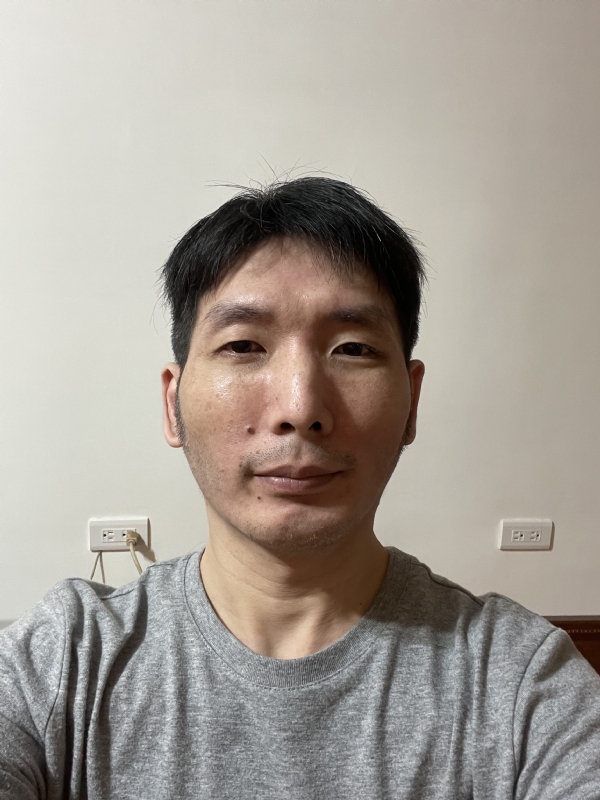 小成的第一张照片--基隆交友中心
